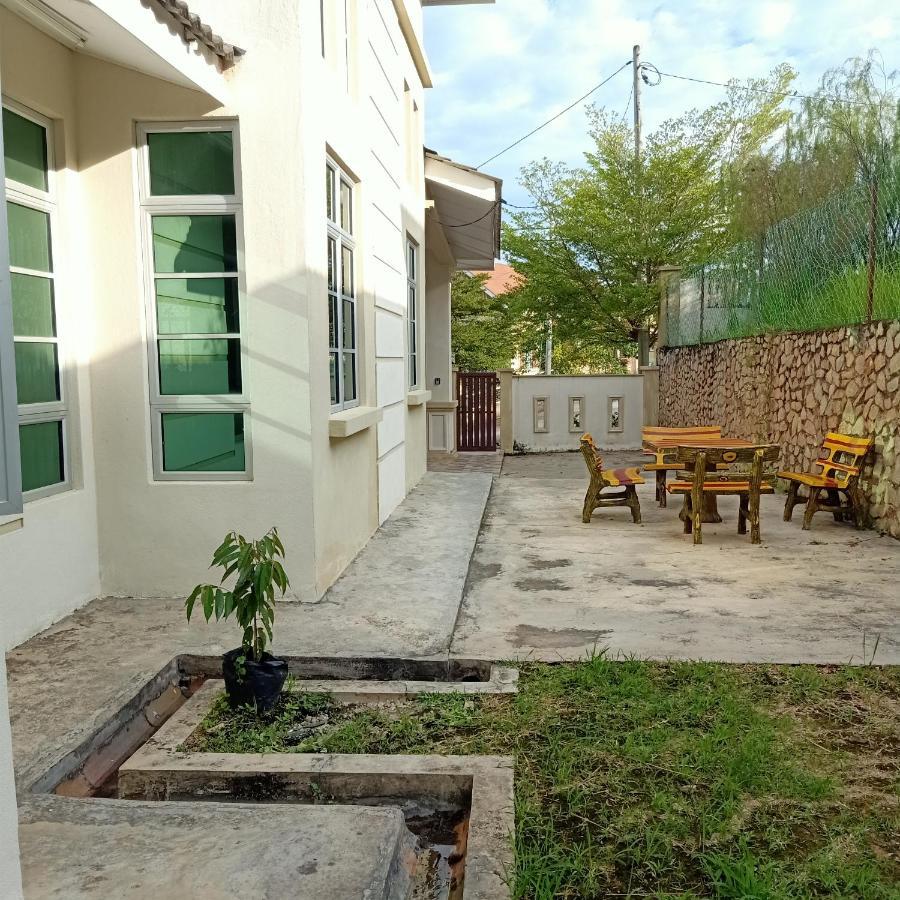 Gambang Homestay Banglomuslim Kuantan Buitenkant foto