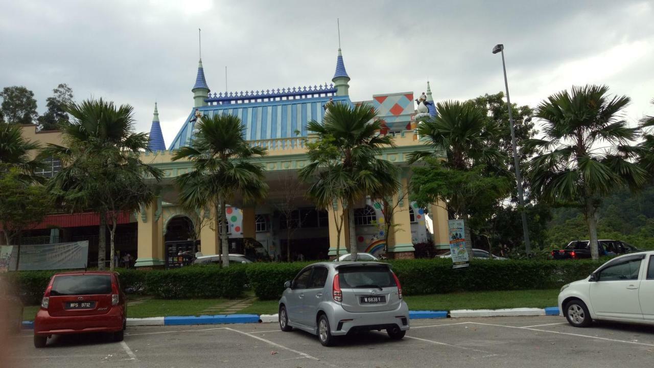 Gambang Homestay Banglomuslim Kuantan Buitenkant foto